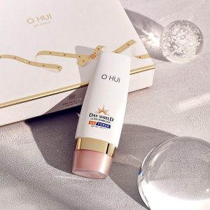 Review Kem Chống Nắng OHUI Day Shield Ultra Sunblock UV Force SPF50+/PA++++